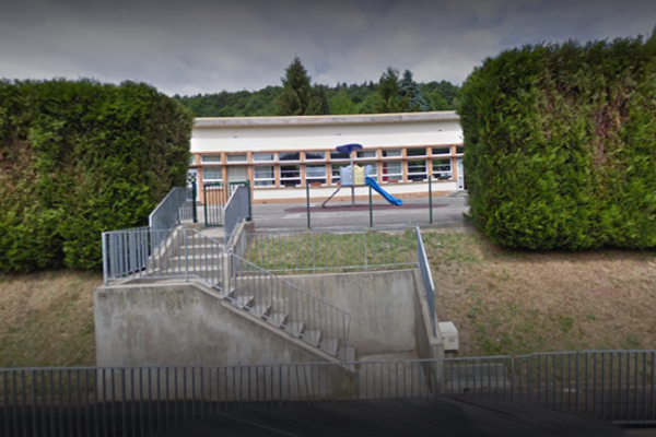 ecole-elementaire-dourd-hal28B851C9-BDA8-5EB3-FDC1-61A1C0204D5B.png